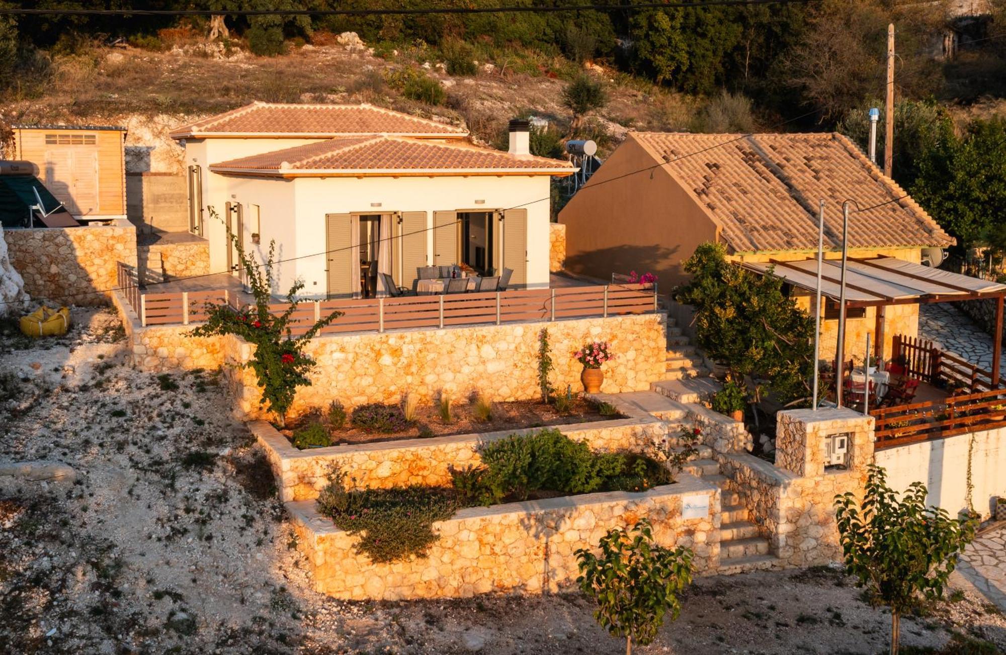 Sunset House Athánion